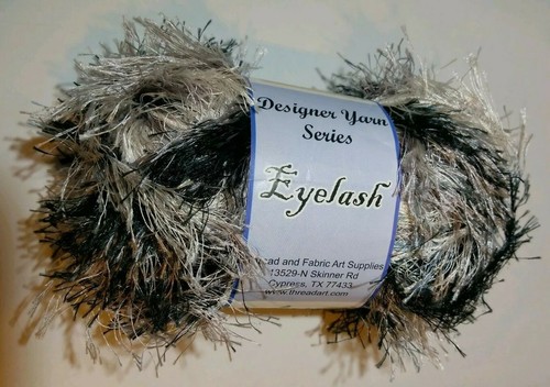 Serie filato design ciglia bianco e nero colore EL102 artigianale - Foto 4 di 6