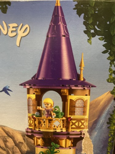 LEGO 43187 Disney Rapunzel’s Tower Tangled NEW Set Flynn Ryder Imperfect Box - Picture 3 of 13