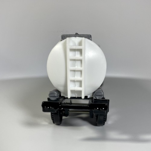 Motormax Kenworth/Peterbilt Big Rigs Diecast Semi Truck Environmental Protection - Picture 8 of 12