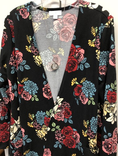 Neu mit Etikett LuLaRoe Medium schwarz rot gelb pink blau Blumen Caroline Cardigan Pullover - Bild 5 von 10