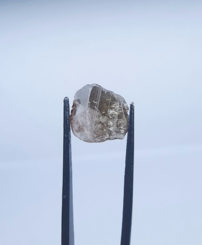 Cristalli Ferroaxinite Naturale con diverso gioco di colori, pleocroismo, - Foto 7 di 9