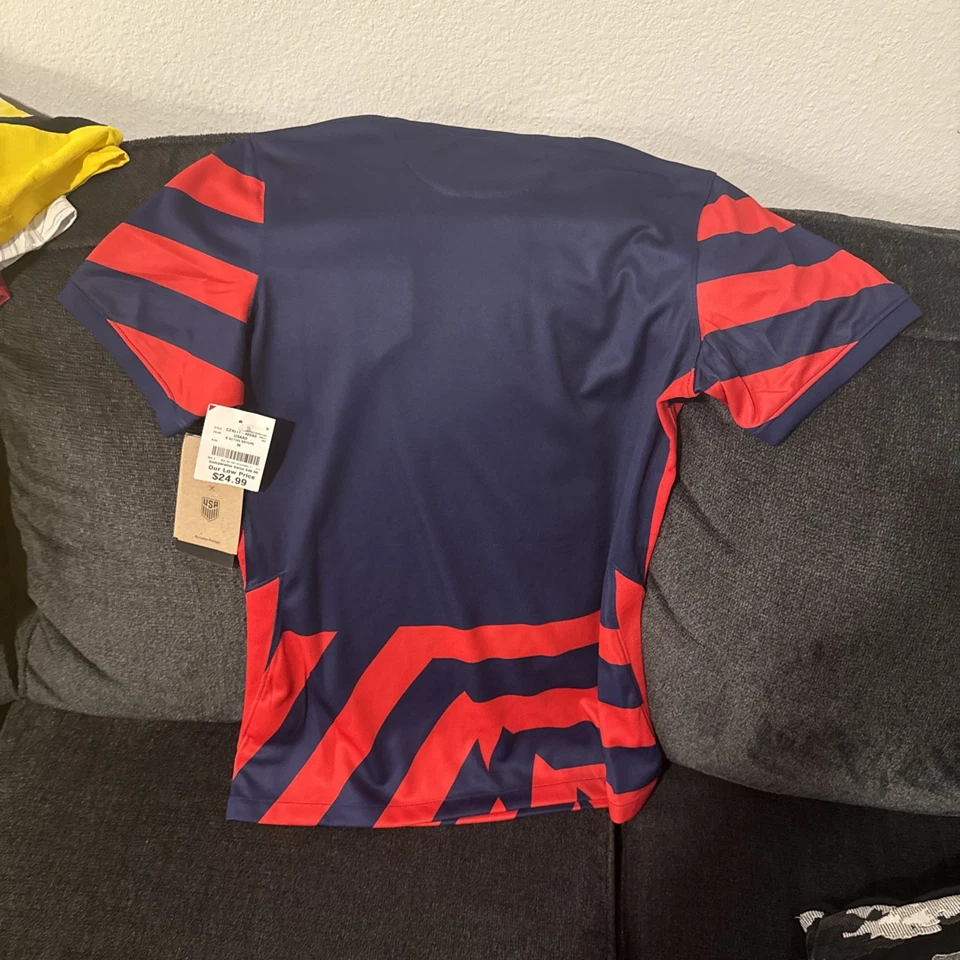 Camiseta deportiva de visitante Nike USA 2021 WNT para mujer talla mediana calce seco Foto 2 de 3