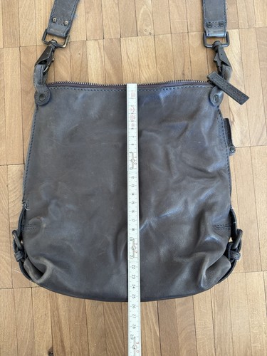 Aunts & Uncles: Handtasche Crossbody Bag „Mrs. Raisin Cookie“, Leder, blaugrau - Bild 4 von 11