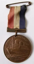 MAURETANIA 1906 – 1935 medal made from the ship's metal