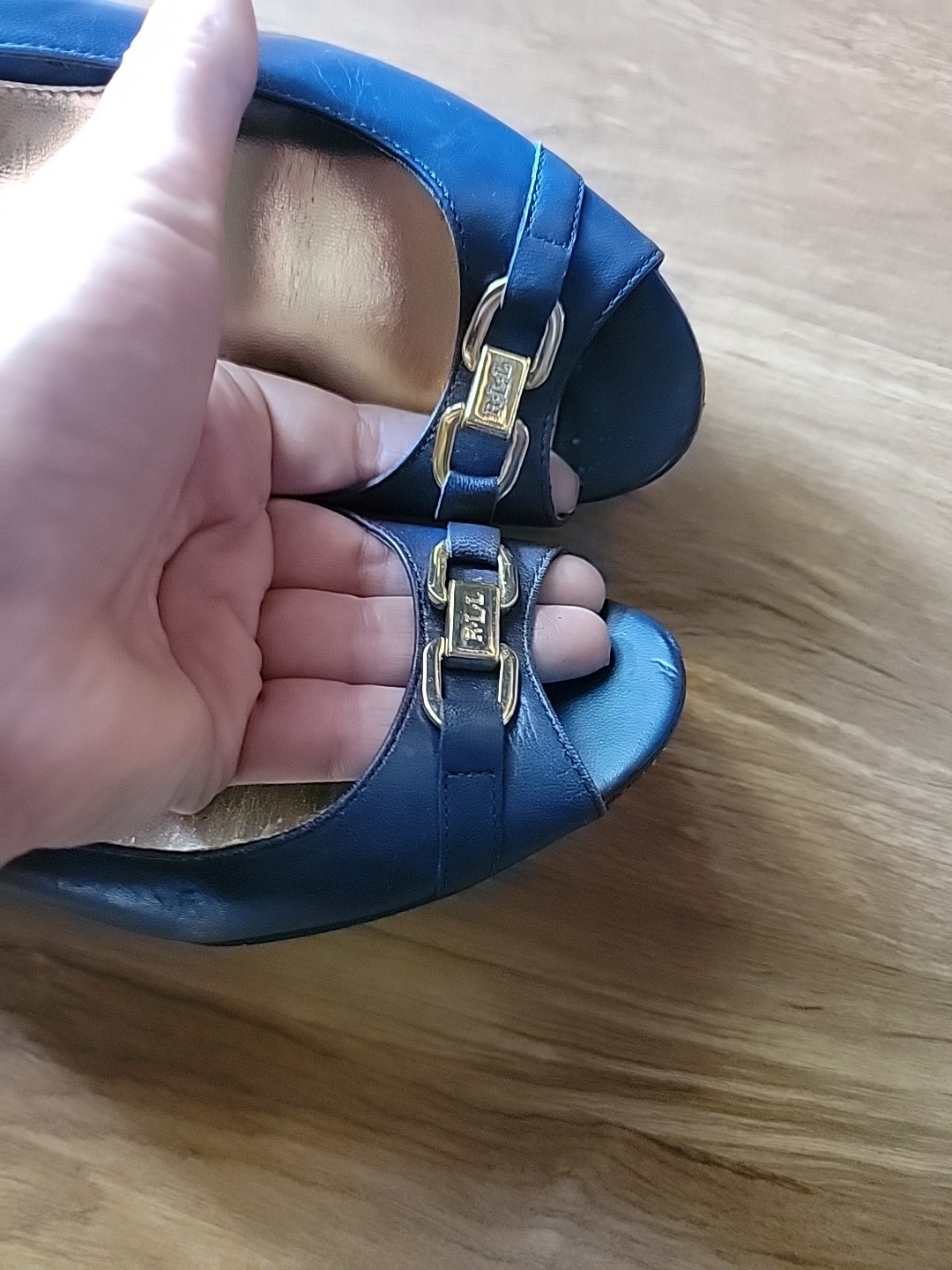 Foto 2 di 8