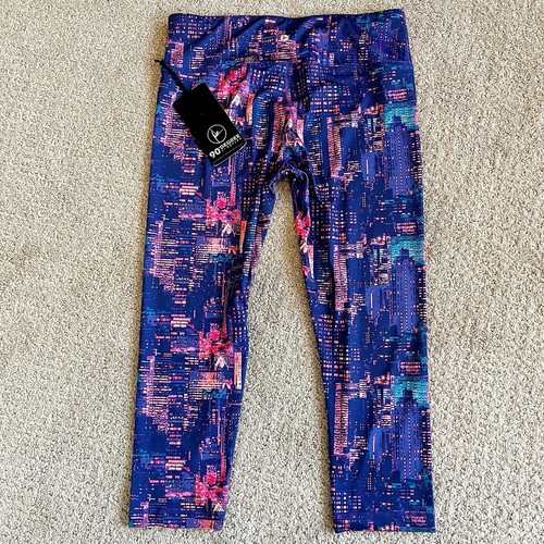90 Degree by Reflex Damen Leggings Gr. L Cropped Cityscapes Lila Teal Pink - Bild 5 von 7