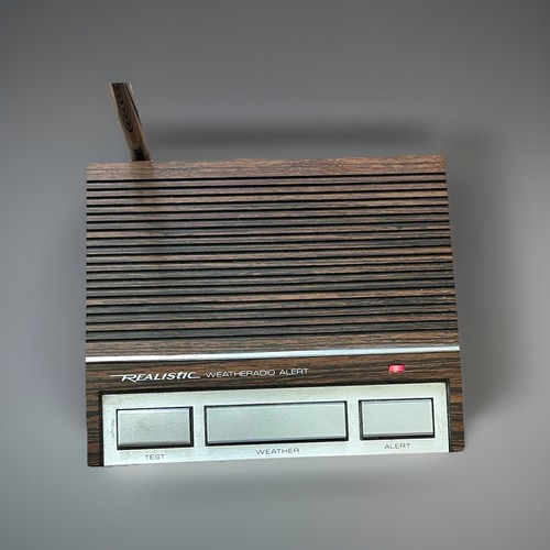 VINTAGE REALISTIC WEATHERADIO Alert Model 12-140 Simulated Walnut Finish Taiwan - Picture 2 of 7