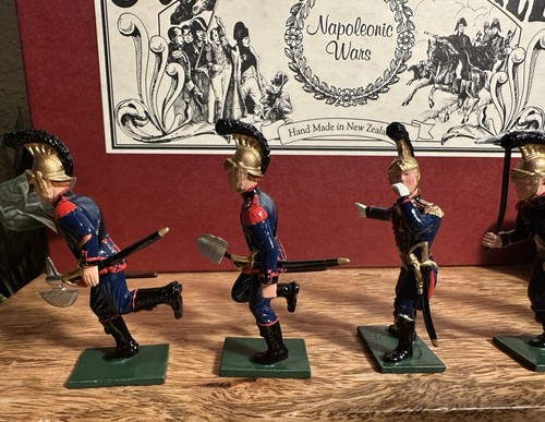 SOLDIERS OF THE WORLD set No. N325: FRENCH ENGINEER FIREMEN 1812 - Picture 2 of 11