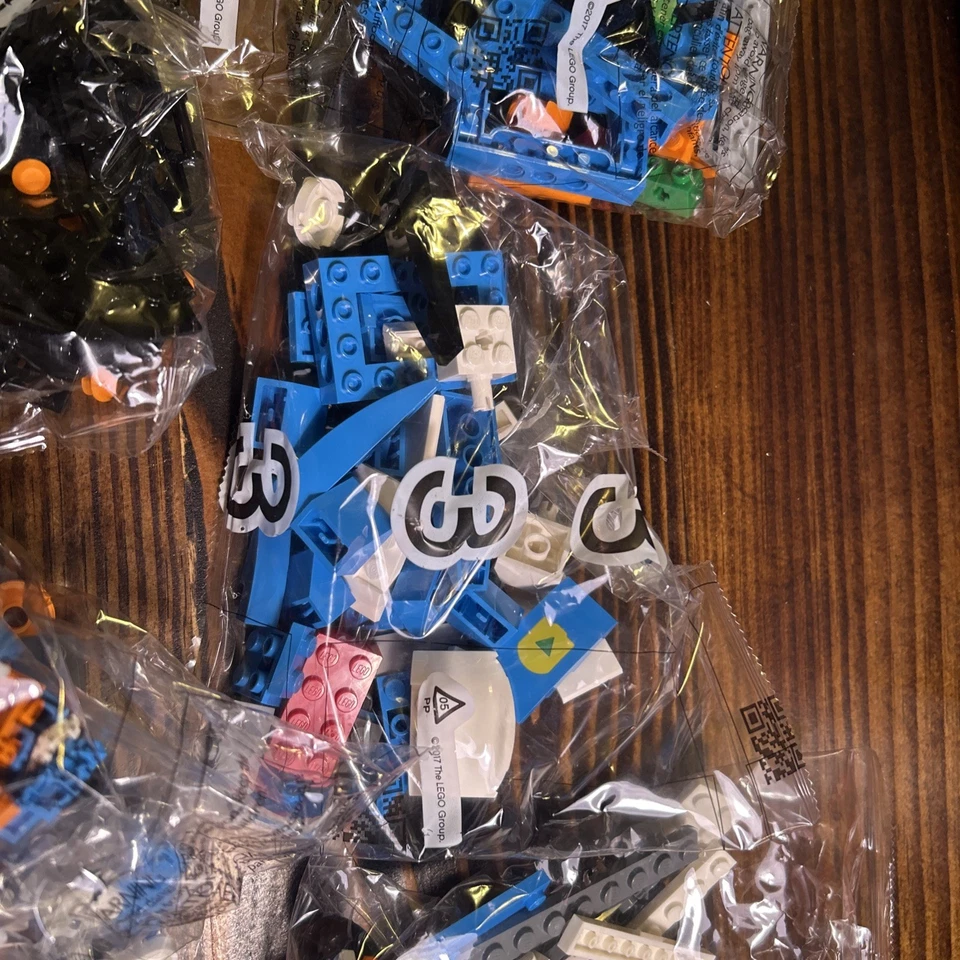 LEGO 17101 BOOST New Replacement Bag Lot #2-11 Sealed - From Retired Set - Image 3 of 4