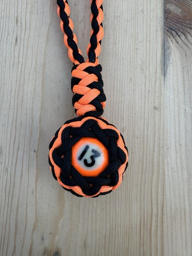 Paracord Wrapped Mini Pool Ball Number 13 in Orange And Black with Handle - Bild 3 von 10