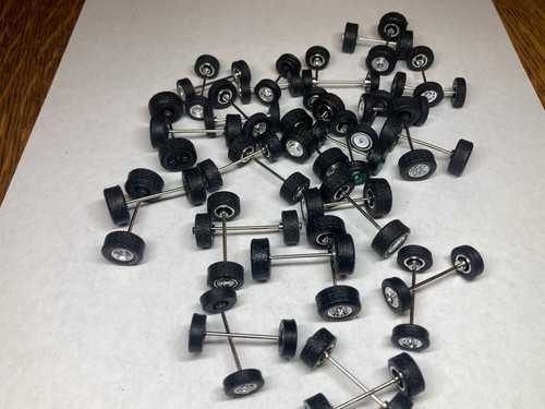 Lot Of Greenlight Car & Truck Wheels Rims Tires Axles For 1/64 Diecast Customs! - Picture 13 of 21