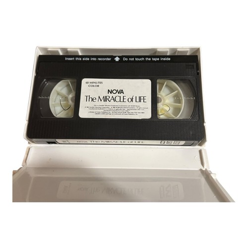 The Miracle of Life - NOVA PBS VHS 1986 Clamshell Emmy Award Winner - Imagen 4 de 4