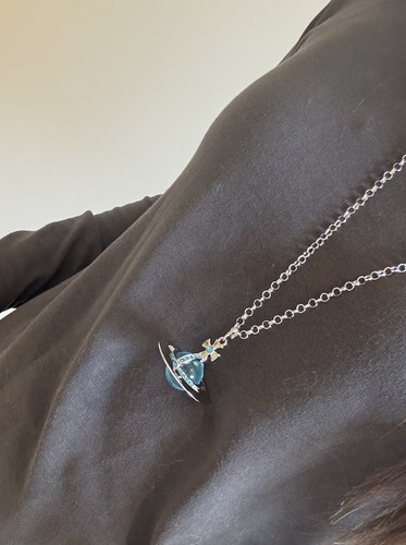 Vivienne Westwood Extra Large 3D silver blue Orb Pendant Necklace long chain - Picture 5 of 8