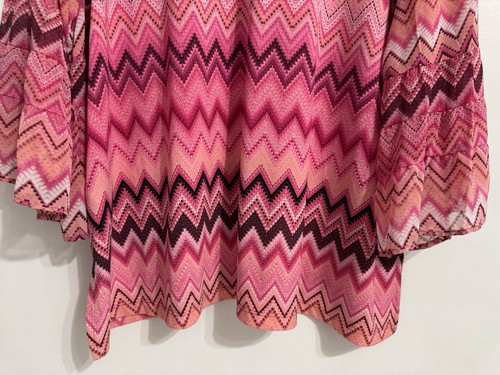 Susan Graver Size 2X Womens Tunic Top Pink Chevron Liquid Knit Bell Sleeve - Picture 10 of 11