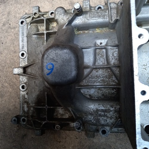 BMW F10 M5 F12 F13 M6 S63N Benzinmotor obere Ölwanne. PNo-1113 7843143 9 - Bild 4 von 5