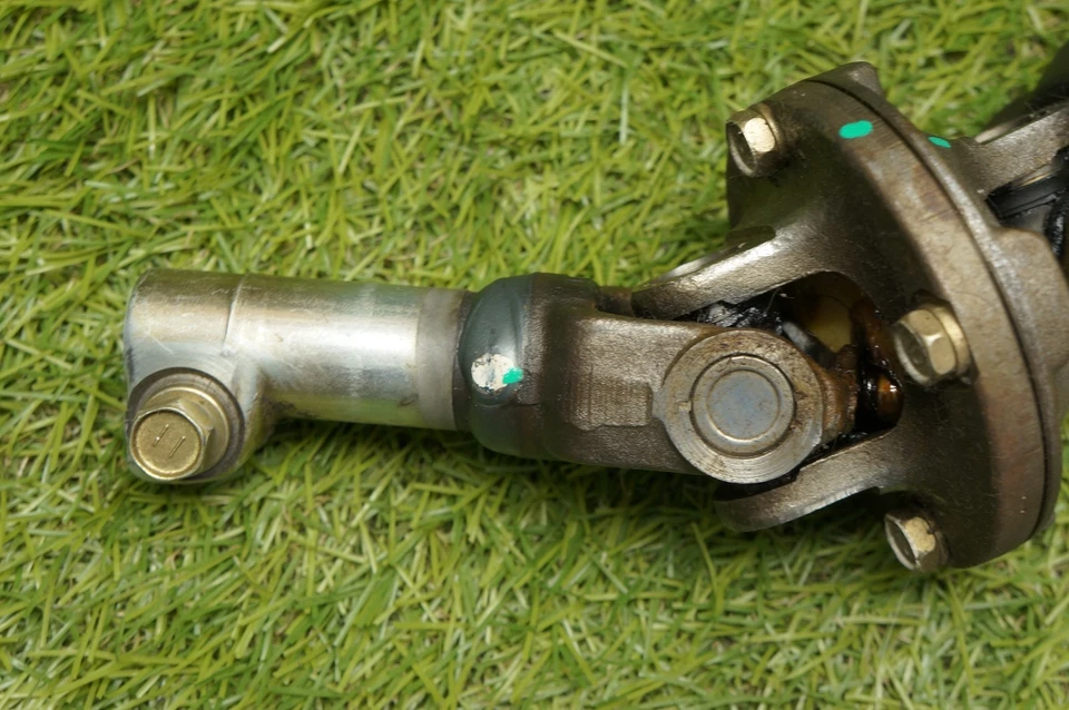 01-04  Sequoia Intermediate Steering Column Shaft Joint Toyota - Image 2 of 4