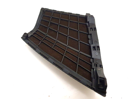 Mercedes W124 CE TE Dashboard Front Speaker Cover / Grille - Pair - Picture 5 of 6