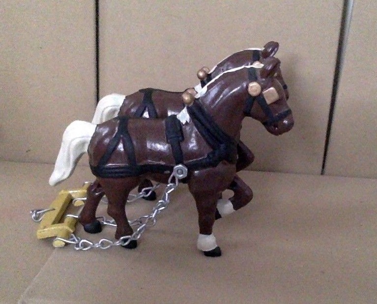 Antiguo De Hierro Fundido Juguete. equipo de 2 caballos sin carro. Antiguo De Hierro Fundido Juguete. equipo de 2 caballos sin carro.