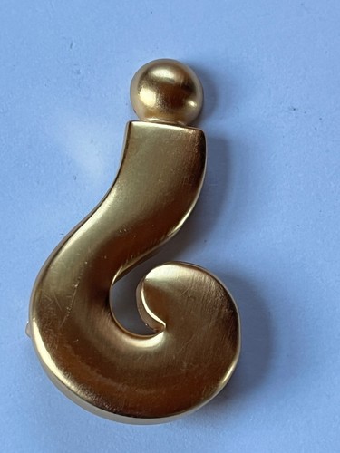 Broche prendedor grande con sello dorado cepillado signo de interrogación puntuación C - - Imagen 7 de 7