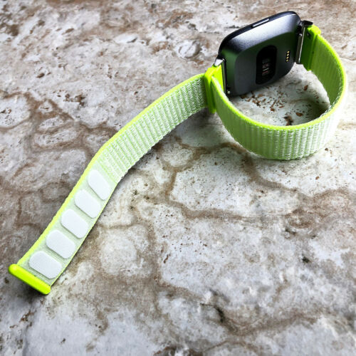 Blitzlicht Sport Haken und Schlaufe verstellbar Nylon Band Riemen für Fitbit Versa - Bild 4 von 7