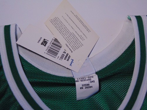 Nueva Camiseta De Colección 1996 Firmada por Bill Russell Campeón de los Boston Celtics Talla 44 Certificado de Autenticidad - Imagen 15 de 20