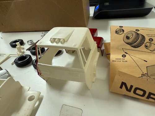 Kit modelo AMT North American Van Lines vintage - sin construir *LEER* - Imagen 6 de 16