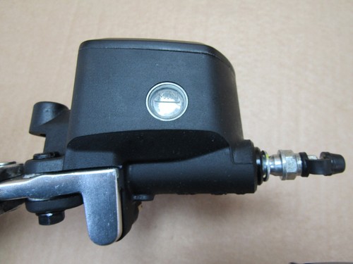 Hauptbremszylinder Aprilia Shiver 900 2021 2.461 km vorne (9764) - Bild 6 von 11