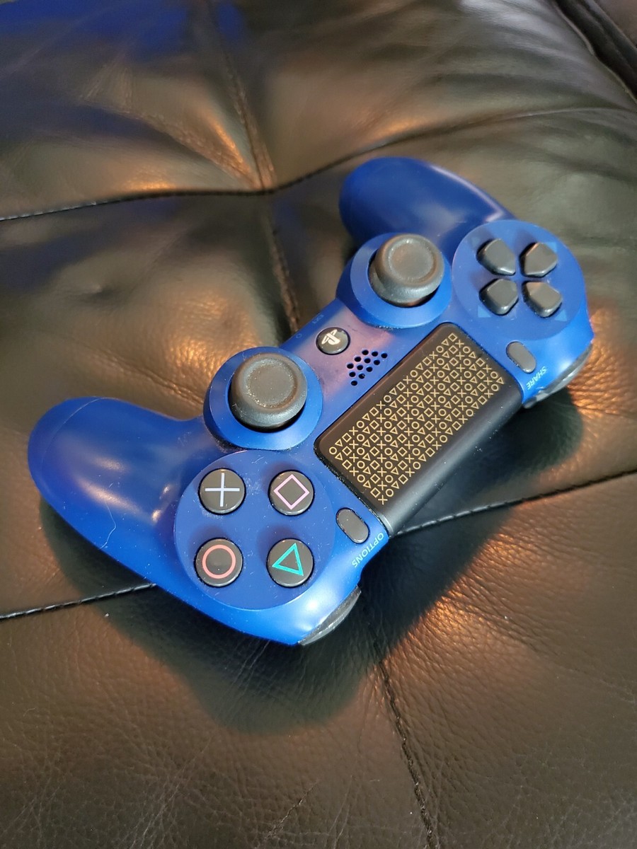PlayStation 4 Days of Play Limited Edition Blue PS4 w/ Wall