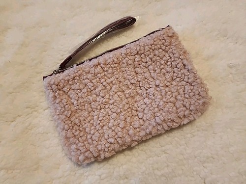 IPSY 7 item lot with bag, Crabtree Evelyn, glowiest, Dove, gemelli, girlactik - Picture 2 of 14