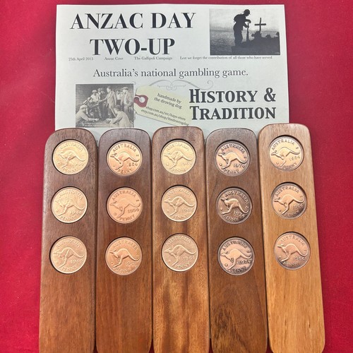 Juego de dos piezas de madera dura 1935 regalo de cumpleaños centavos australianos ANZAC 2UP - Imagen 1 de 52