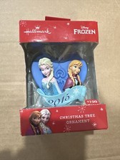 Hallmark Disney Frozen 2015 Collectible Christmas Tree Ornament Elsa and Anna B2