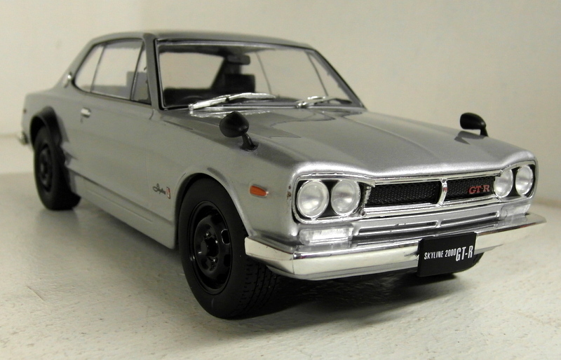 Triple 9 1/18 escala-Nissan Skyline GT-R KPGC 10 Plata Coche Modelo Diecast Triple 9 1/18 escala-Nissan Skyline GT-R KPGC 10 Plata Coche Modelo Diecast