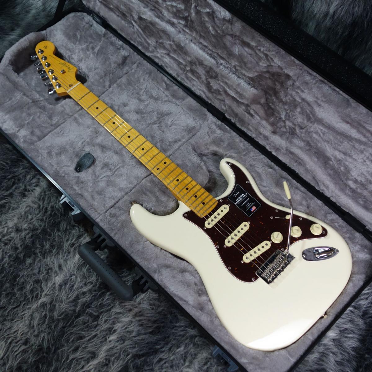 ホワイトソリッドボディエレキギター Set with fender case Amazon.com: Fender Jeff Beck Stratocaster - Olympic White