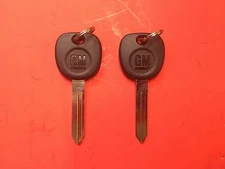 GM CHEVY GMC SET OF 2 KEY BLANKS OEM STRATTEC OE # 23372321 NEW!