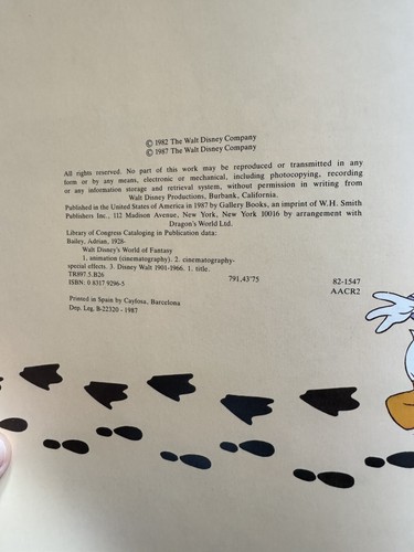 3 Walt Disney Books. The Art Of. Animation. World Of Fantasy. Hardcover. - 第 4/4 張圖片
