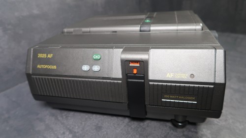 Braun Paximat Multimag 2025 AF Autofocus Diaprojektor - Bild 15 von 21
