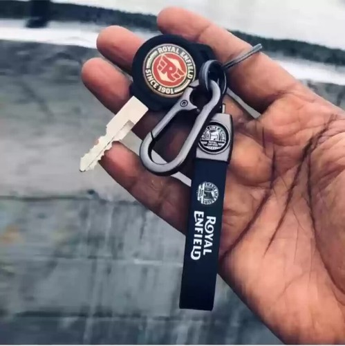 Royal Enfield Leather Hook Metal Keyring For Bike Bullet Key Chain (Black). - Picture 5 of 9