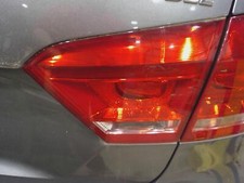 12-15 Volkswagen Passat Lid Mounted Tail Light Right Passenger Side OEM