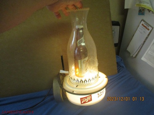 Vintage Lighted Schlitz Beer Sconce Sign LIGHT AS IS - Picture 3 of 12