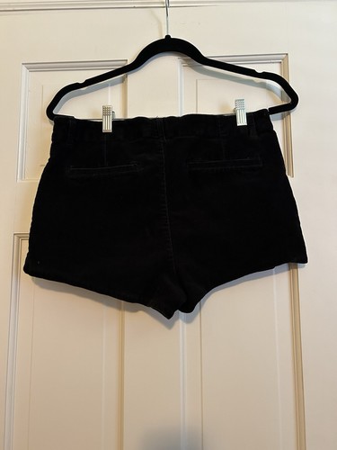 Forever 21 Black High Waisted Corduroy Shorts Size 29 - Picture 2 of 3