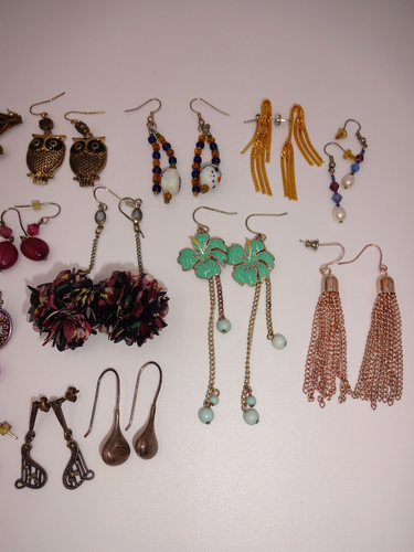 38 Prs Vintage 1980s 1990s Pierced Earrings Dangles Beads Rhinestones Lot Set - Picture 4 of 10