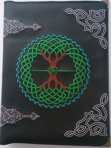 Encuadernación de anillo cubierto de cuero sintético celta del árbol de la vida / BOS Wiccano / Pagano / Bruja - Imagen 1 de 4
