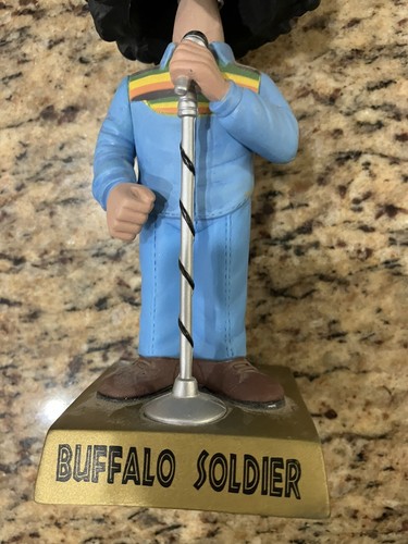 BOB MARLEY BUFFALO SOLDATINO FUNKO 2009 WACKY WOBBLER Bobblehead - Foto 4 di 14