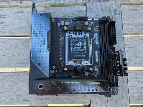 ASUS X670E-I Gaming Wifi Motherboard - Photo 3/6