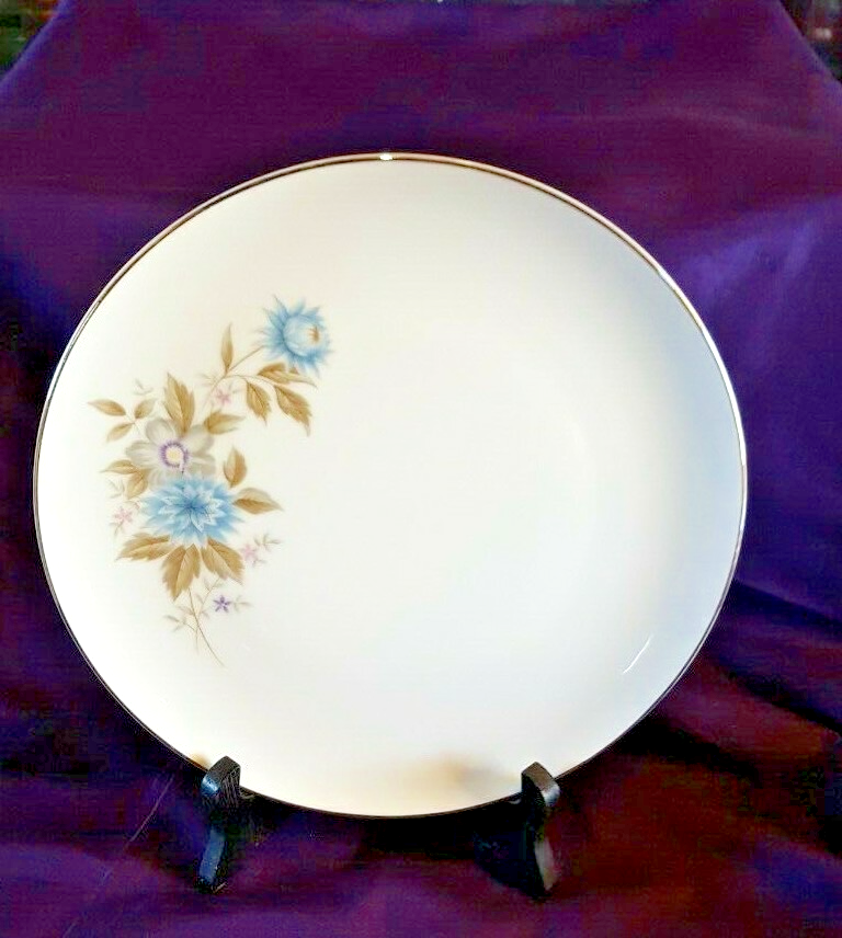 Victoria by Yamato Fine China Japan Replacement Dinner Plate Blue