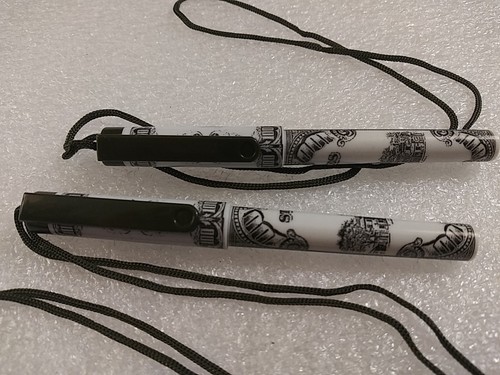 Vintage Neuheit $100 Dollarschein Tintenstifte 2er Set und Federschnüre BEN FRANKLIN - Bild 4 von 6