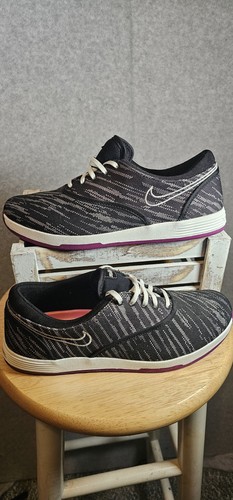Women's Nike Black/ White Lunarlon Size 8.5