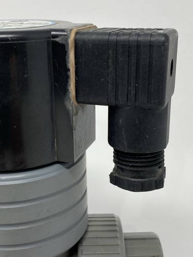 Hayward Flow Control 3/4" CPVC Solenoid Valve 120V AC 50/60 Hertz 19 Watts - Picture 7 of 11