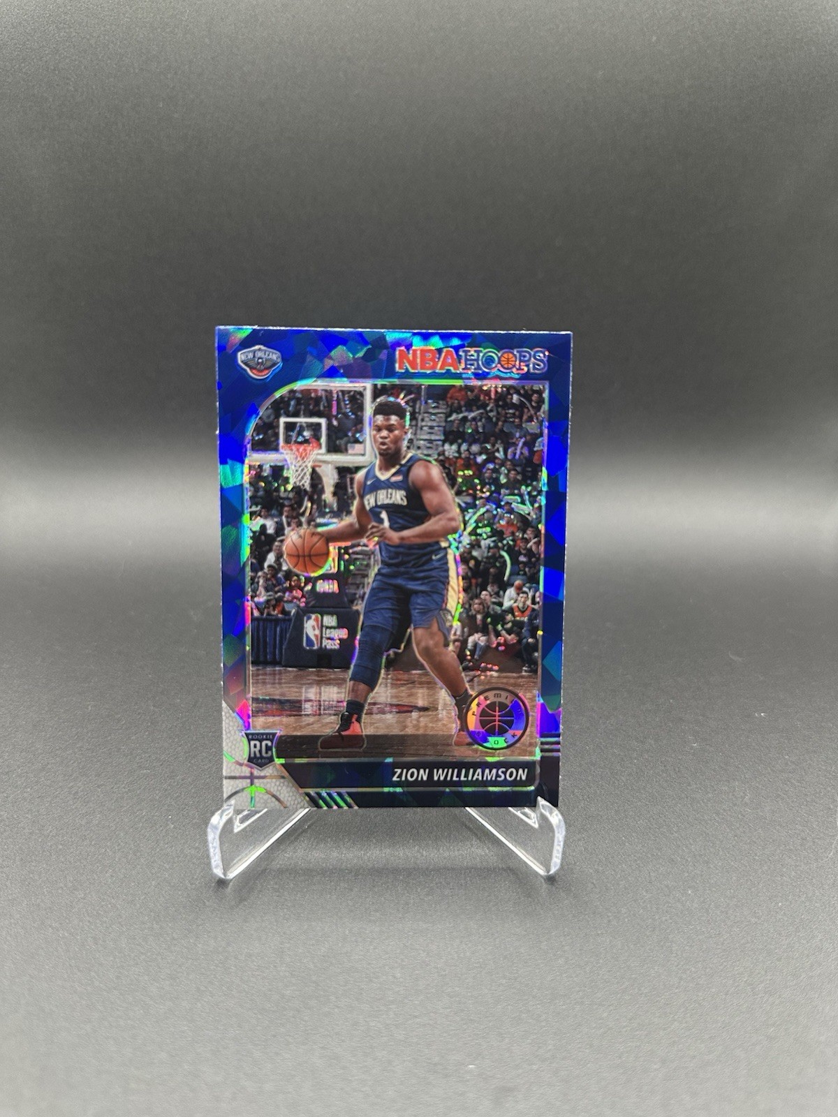2019-20 Panini NBA Hoops Premium Stock - Zion Williamson #258 Blue Cracked Ice