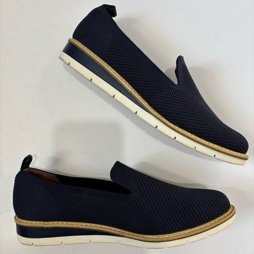 Me Too Aris 15 Women size 8.5 navy blue perforated mesh upper slip on loafer - Picture 3 of 16